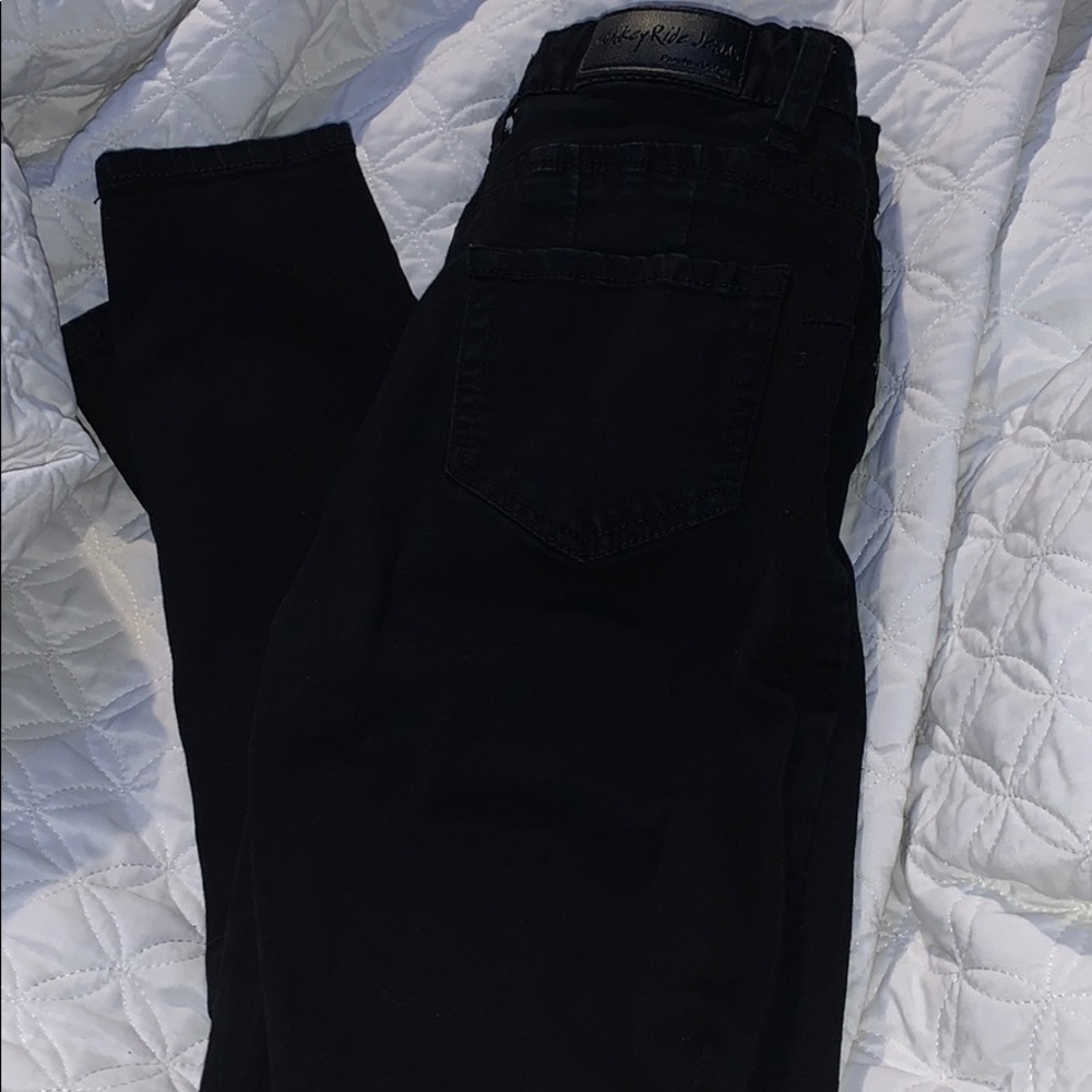 Black skinny jeans